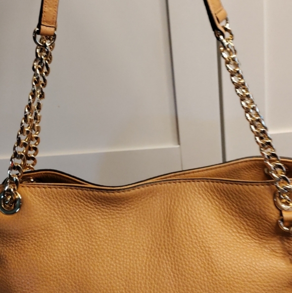 Michael Kors pebble Leather Shoulder 🛍️ Bag Gold Hardware - Picture 11 of 13